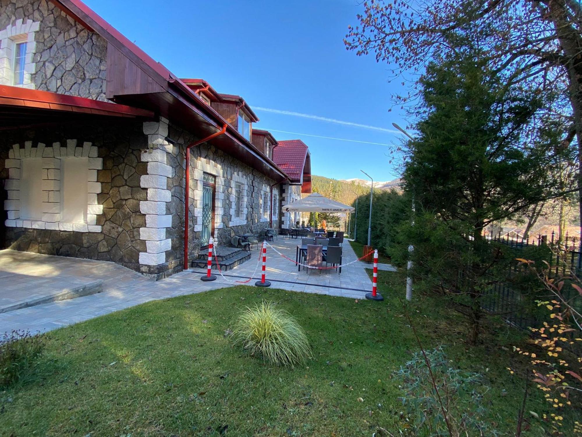 Royal Inn Busteni-Adults Only Esterno foto